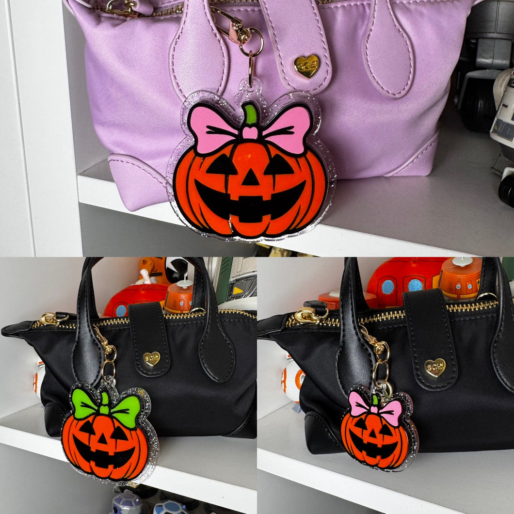 Jackolantern with Bow bag charm