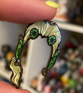 The Green Singer- Hard Enamel pin