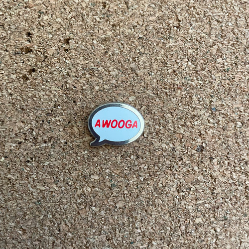 Speech bubble mini pins